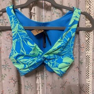 Victoria’s Secret Pink Active Reversible Top Size XS NWT